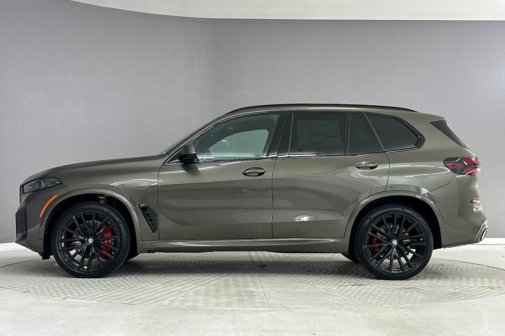 New 2026 BMW X5 sDrive40i SUV