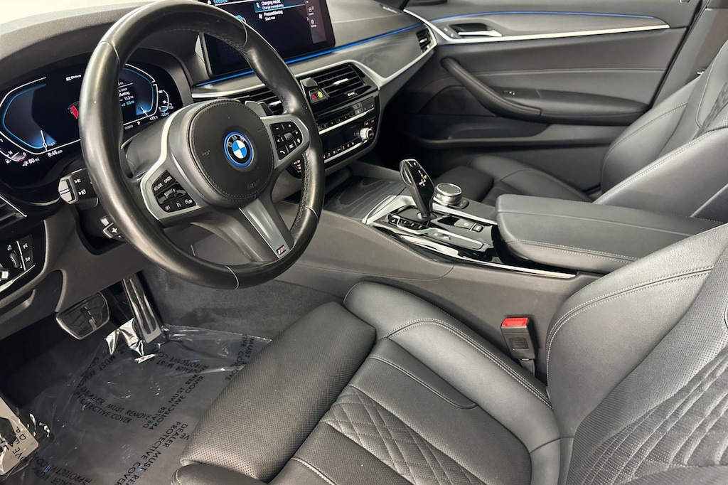Certified 2023 BMW 530e Sedan