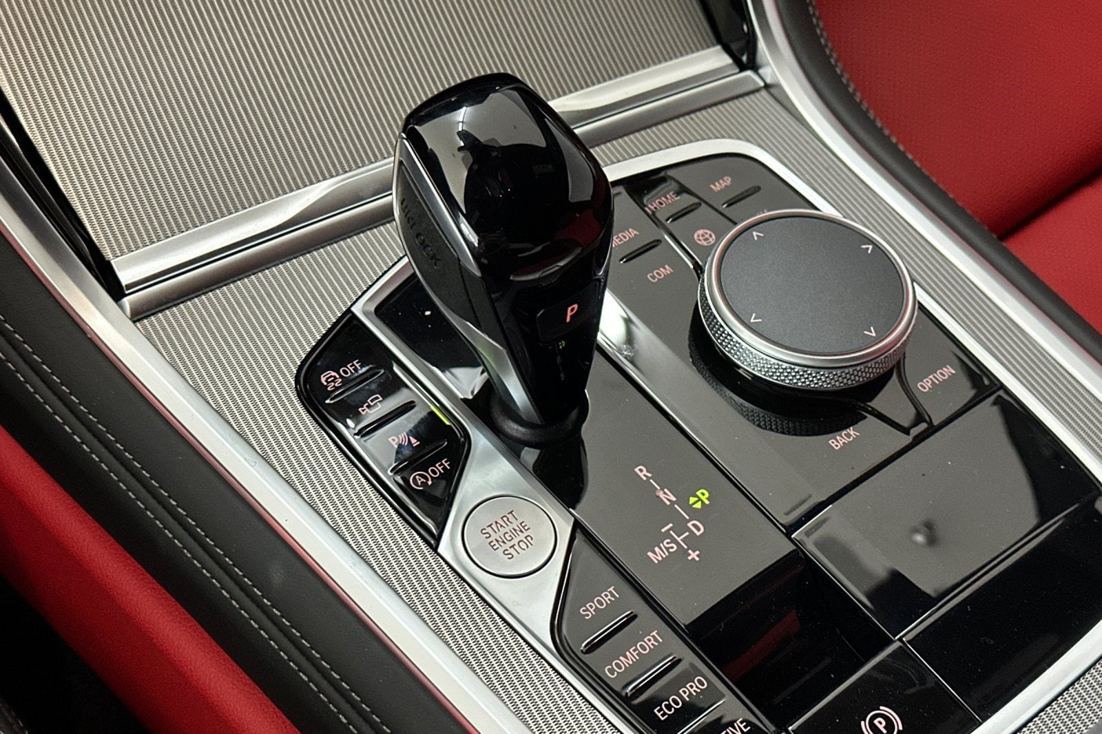 2026 BMW 8 Series 840i - Photo 16