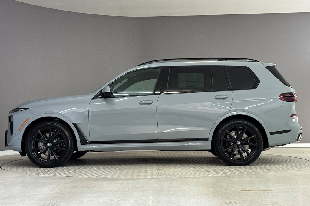 New 2027 BMW X7 xDrive40i SUV