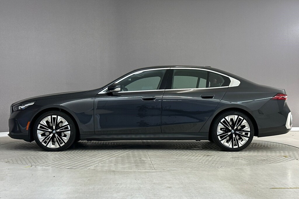 Used 2026 BMW 530i Sedan