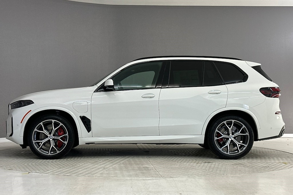 New 2026 BMW X5 PHEV xDrive50e SUV