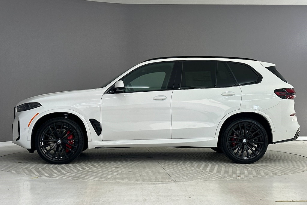 New 2026 BMW X5 sDrive40i SUV