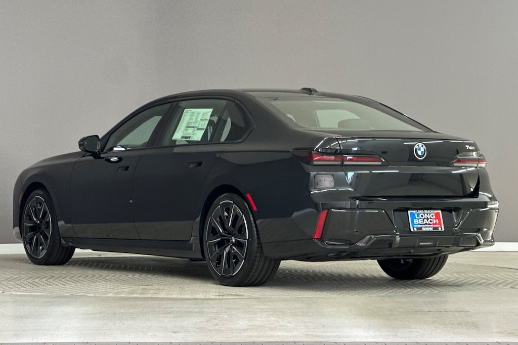 New 2026 BMW 740i Sedan