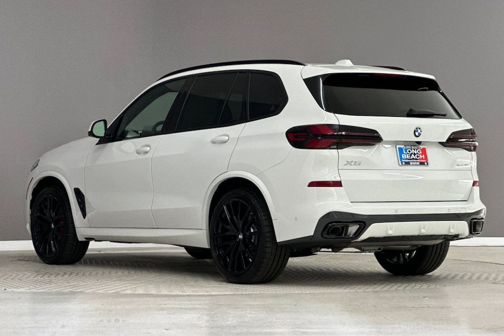 New 2026 BMW X5 sDrive40i SUV
