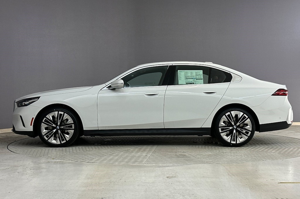 Used 2026 BMW 530i Sedan