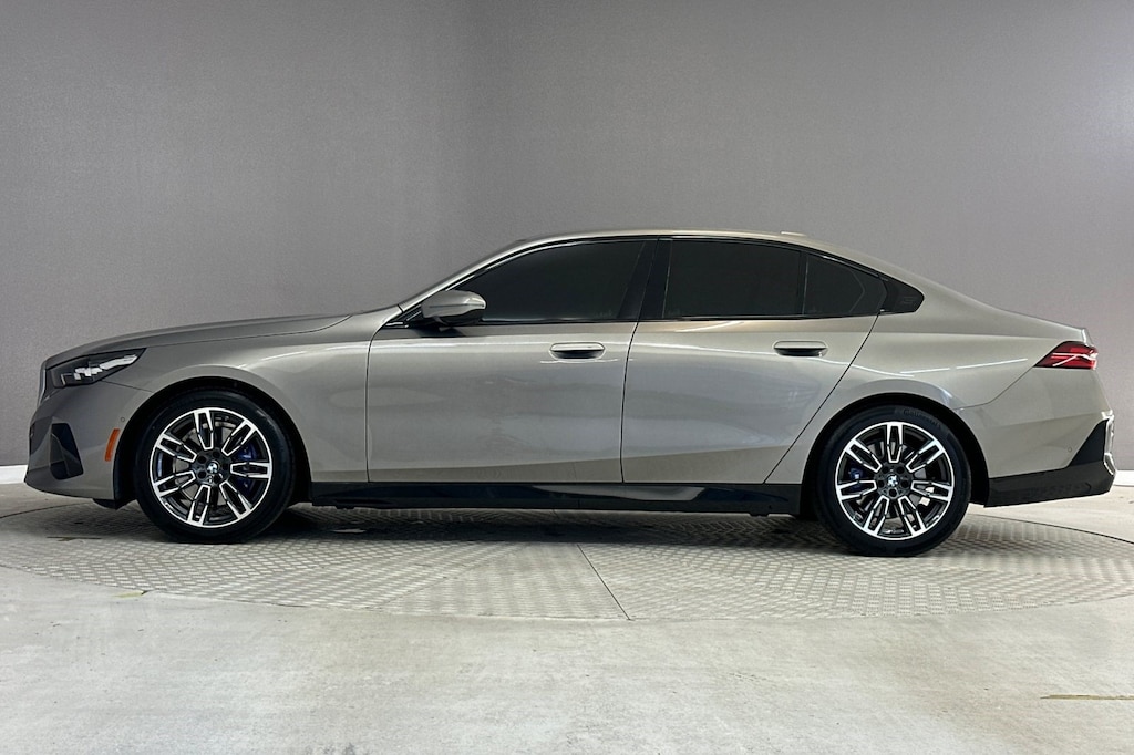 Certified 2024 BMW 530i Sedan