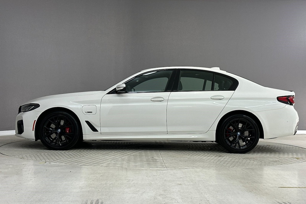 Certified 2023 BMW 530e Sedan