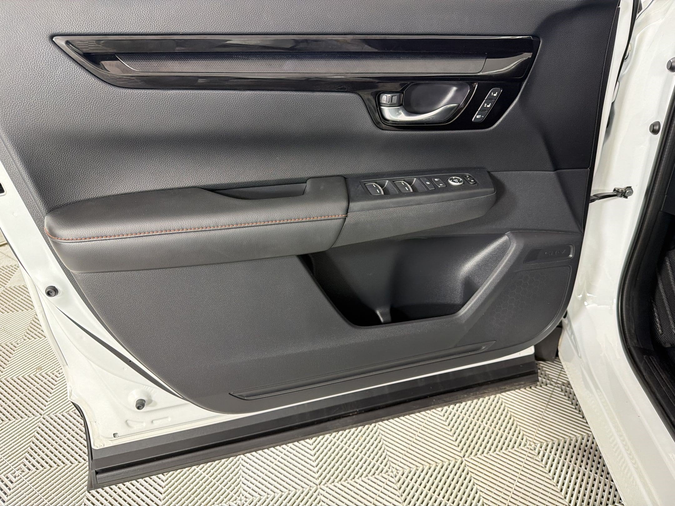2024 Honda CR-V Sport Touring - Photo 11