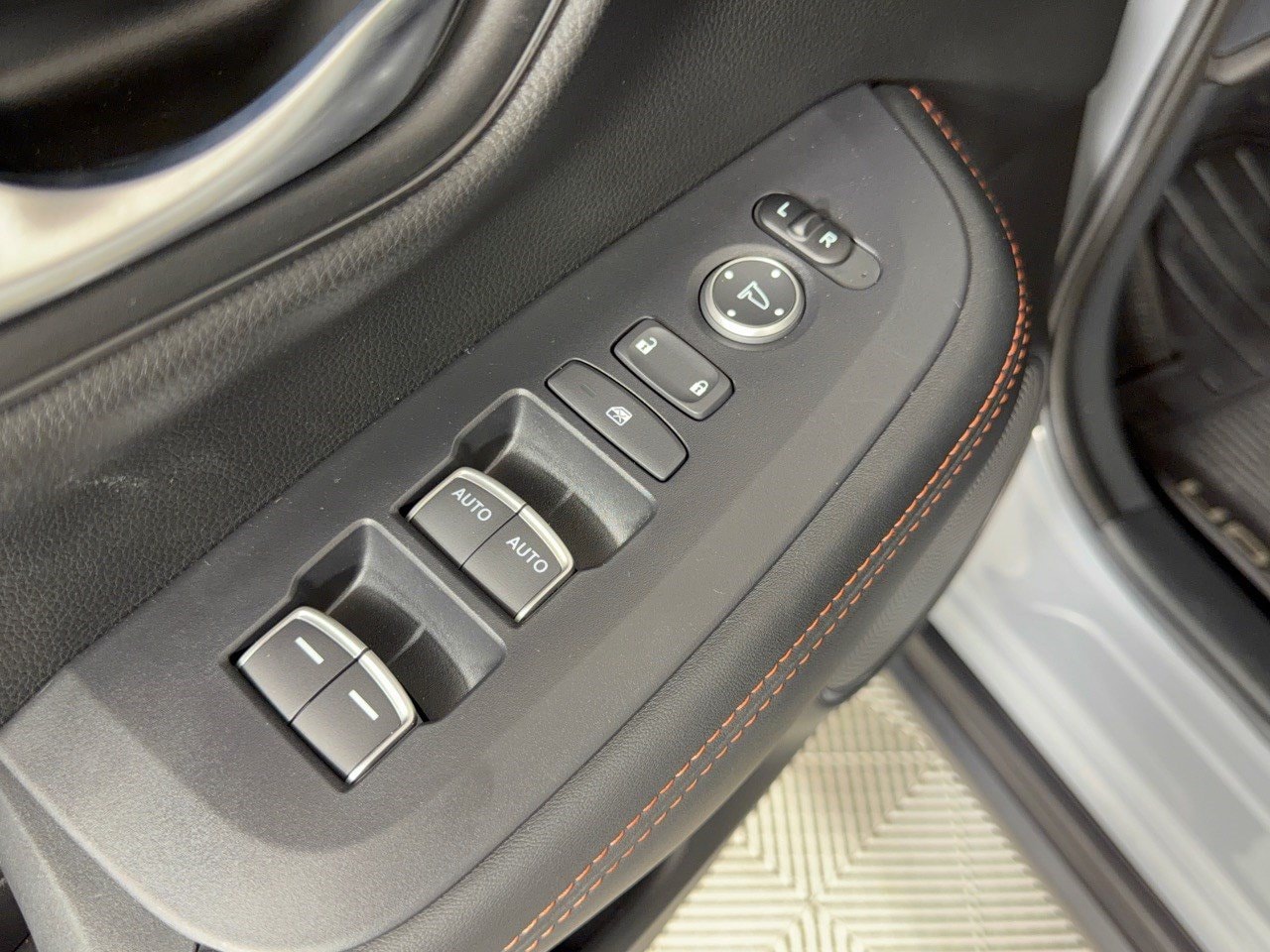2025 Honda HR-V Sport - Photo 15