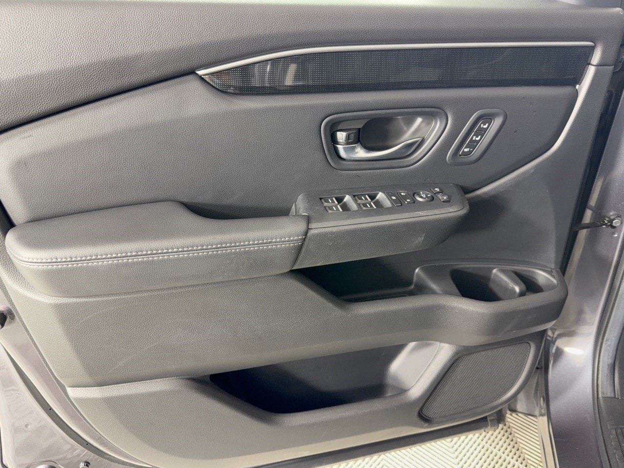 2025 Honda Pilot Elite - Photo 14