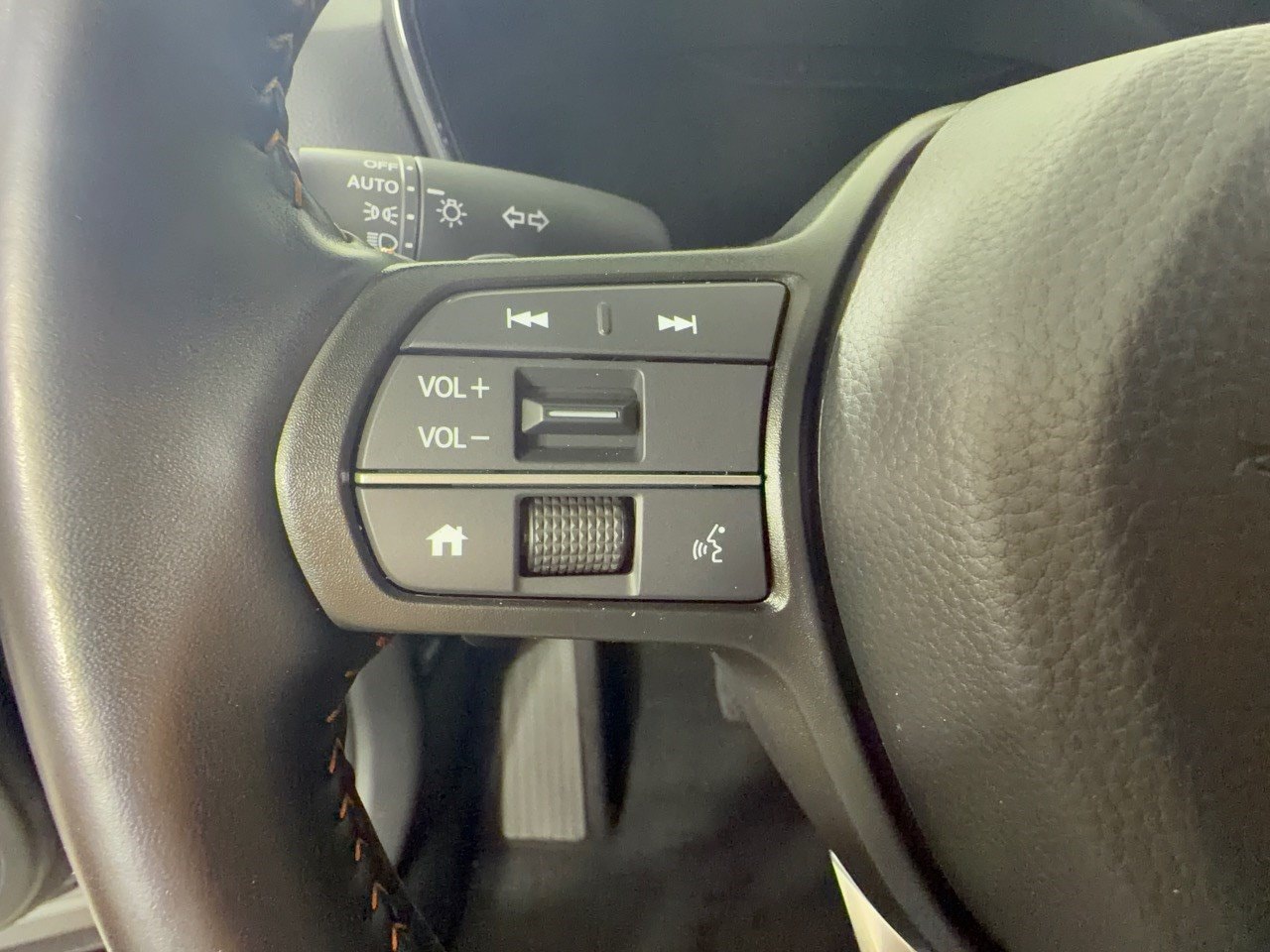 2025 Honda CR-V Sport-L - Photo 18
