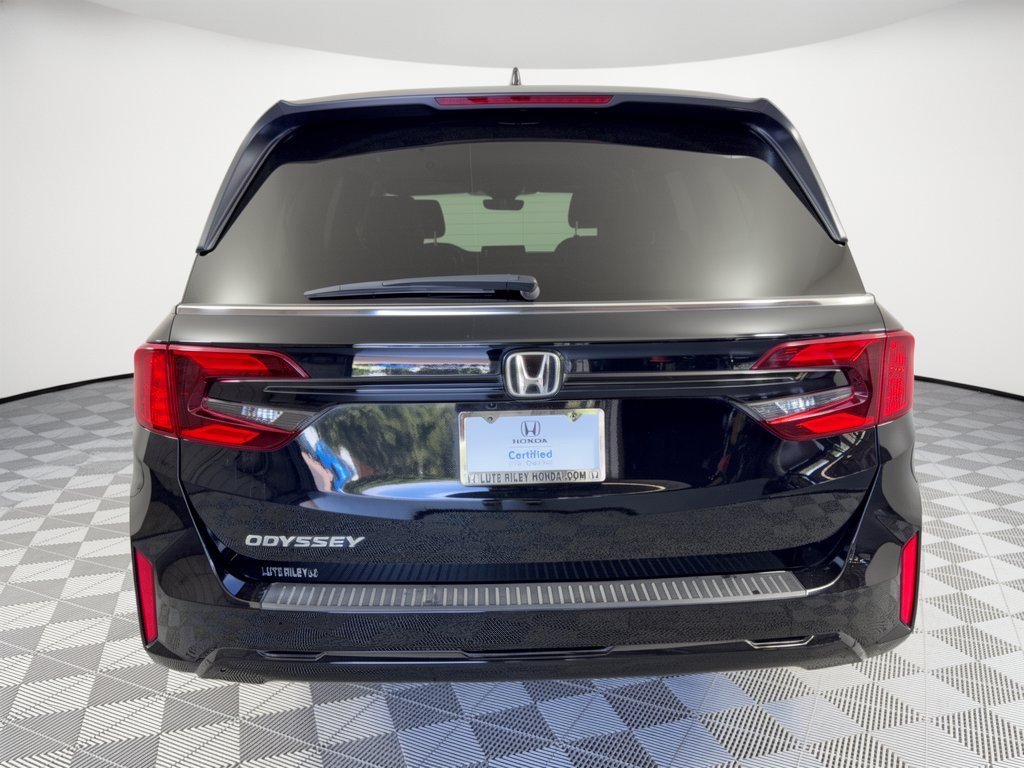 2025 Honda Odyssey EX-L - Photo 11