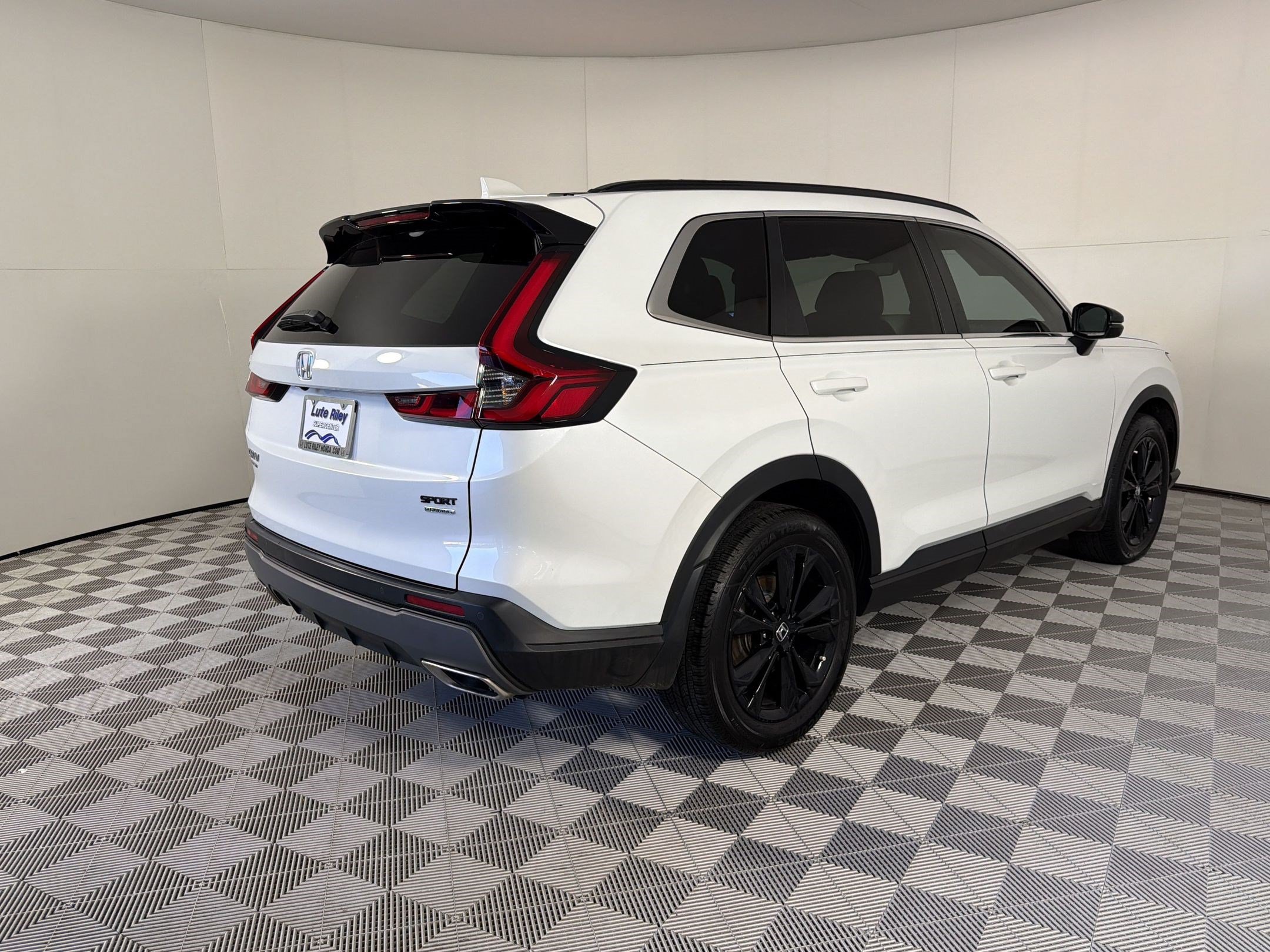 2024 Honda CR-V Sport Touring - Photo 9