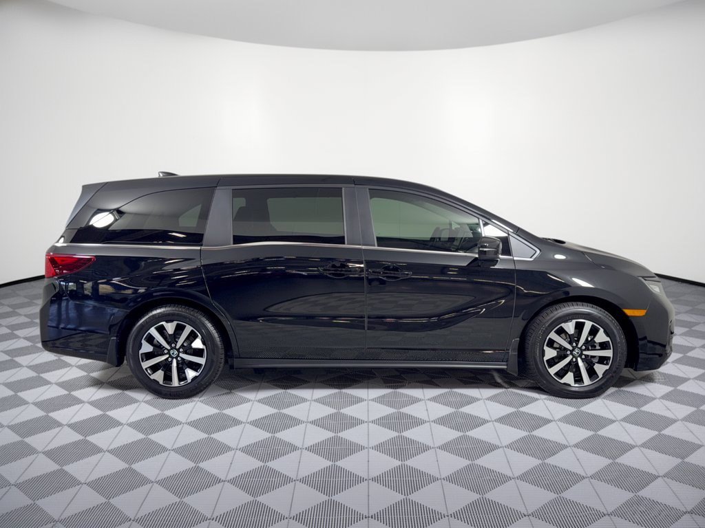 2025 Honda Odyssey EX-L - Photo 8