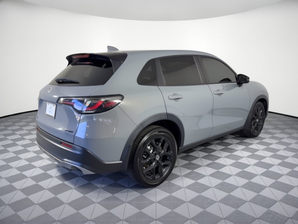 2025 Honda HR-V Sport - Photo 9