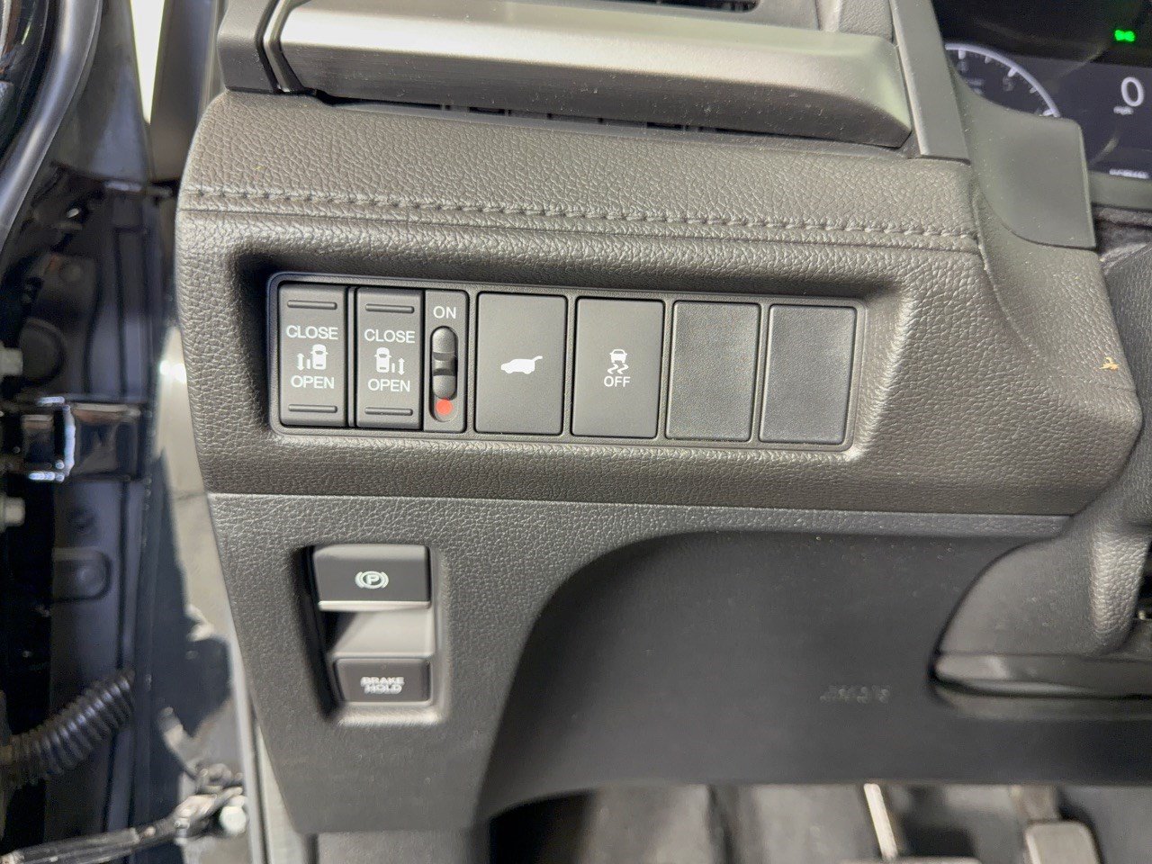 2025 Honda Odyssey EX-L - Photo 31