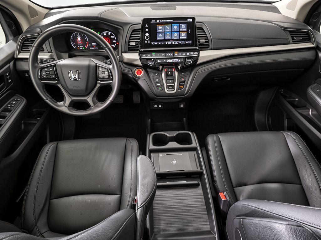 2025 Honda Odyssey EX-L - Photo 17