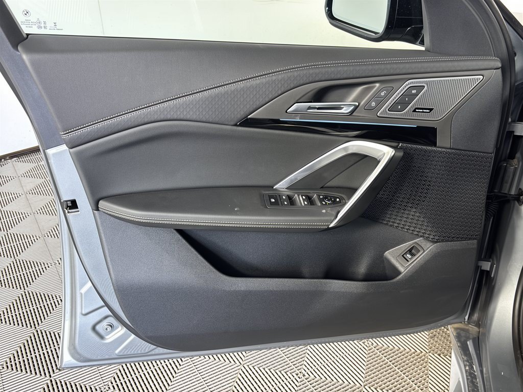 2026 BMW X2 28i - Photo 14
