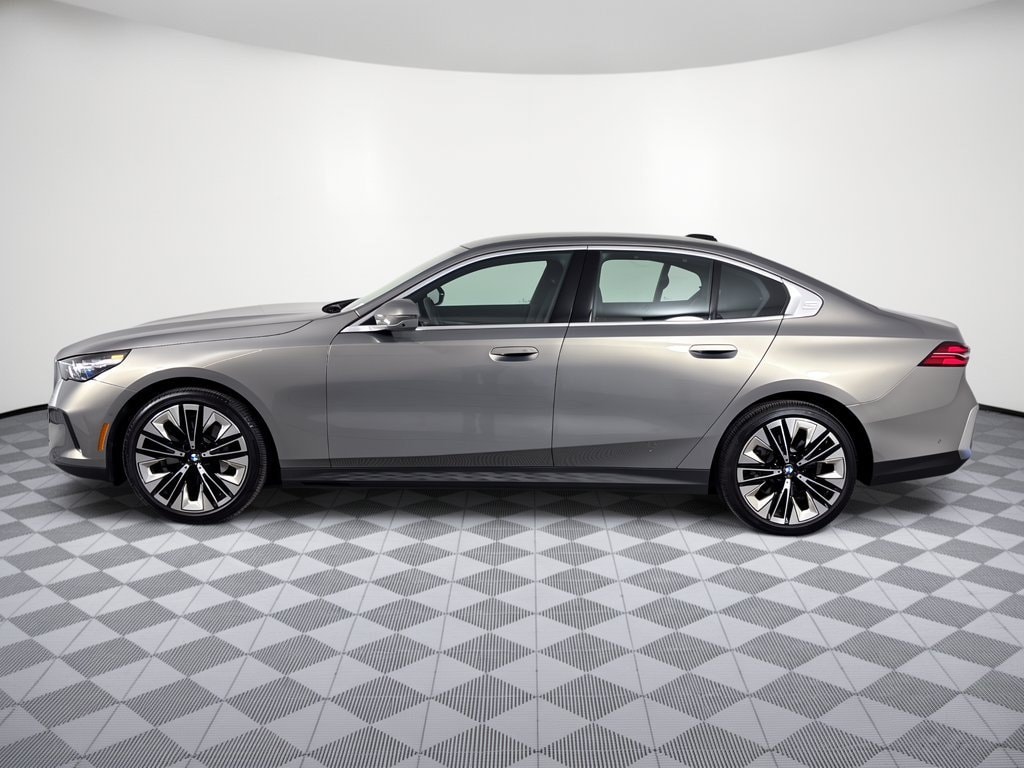 Used 2026 BMW 530i Sedan