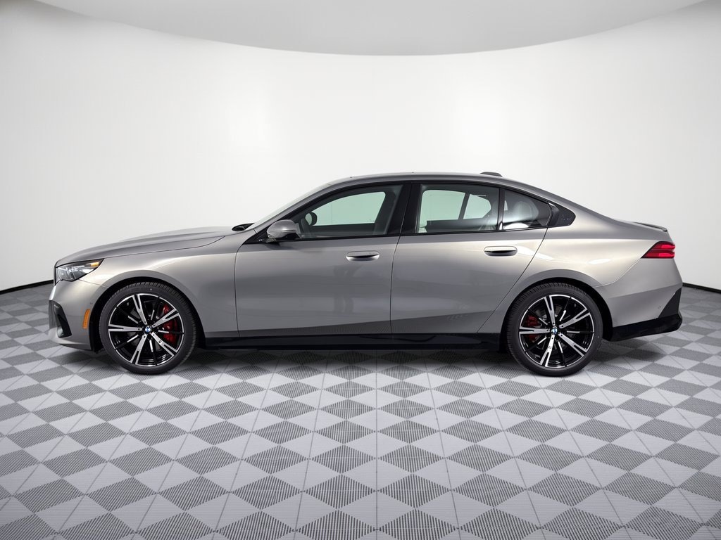 New 2027 BMW 540i xDrive Sedan