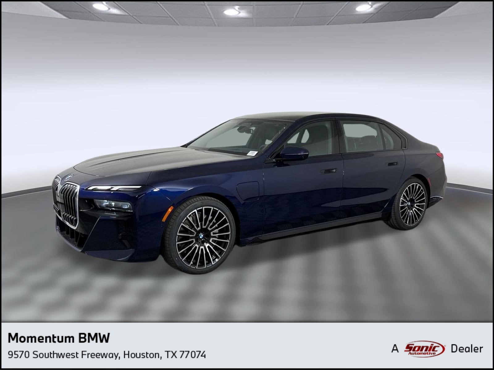 2026 BMW 750e
