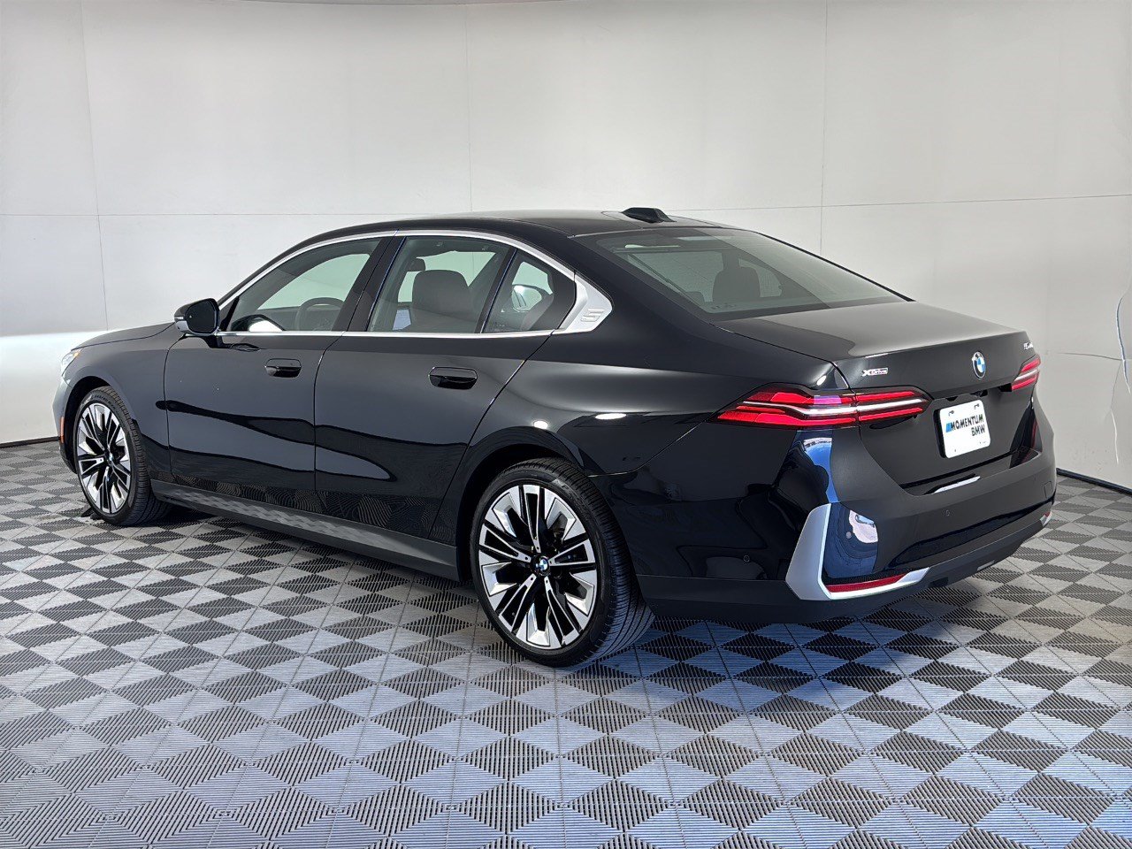 Used 2027 BMW 540i xDrive Sedan