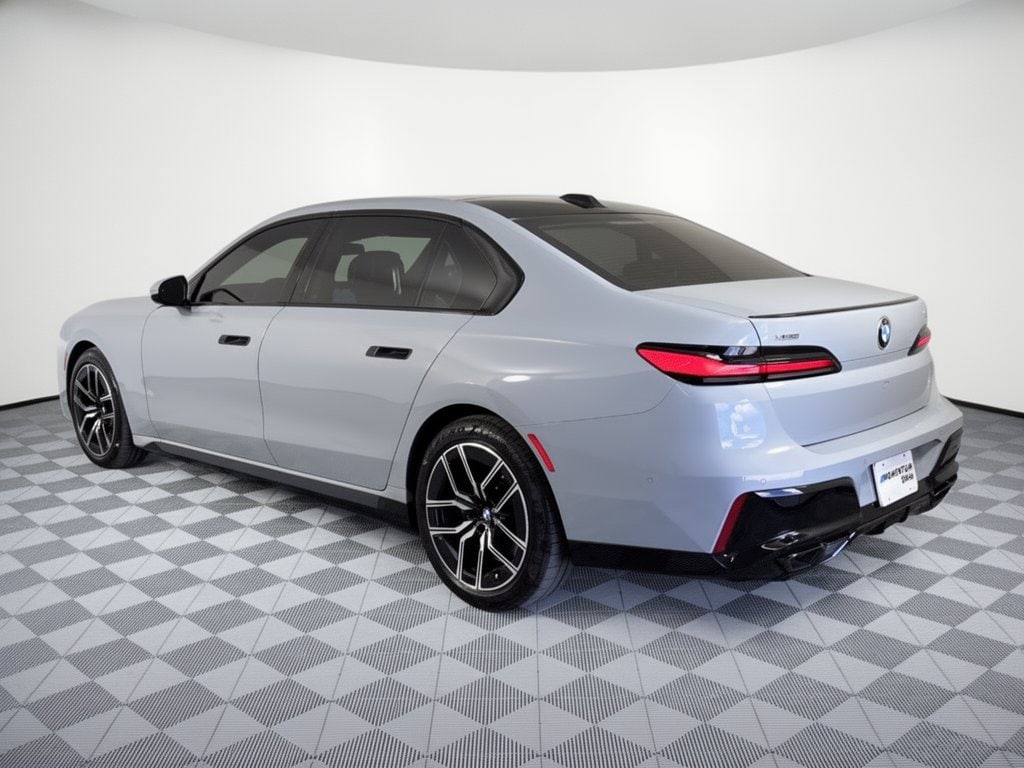 Certified 2023 BMW 760i xDrive Sedan