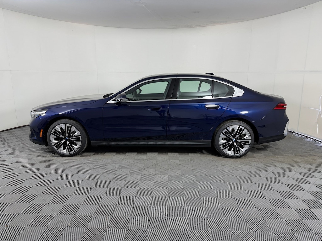 Used 2027 BMW 530i Sedan