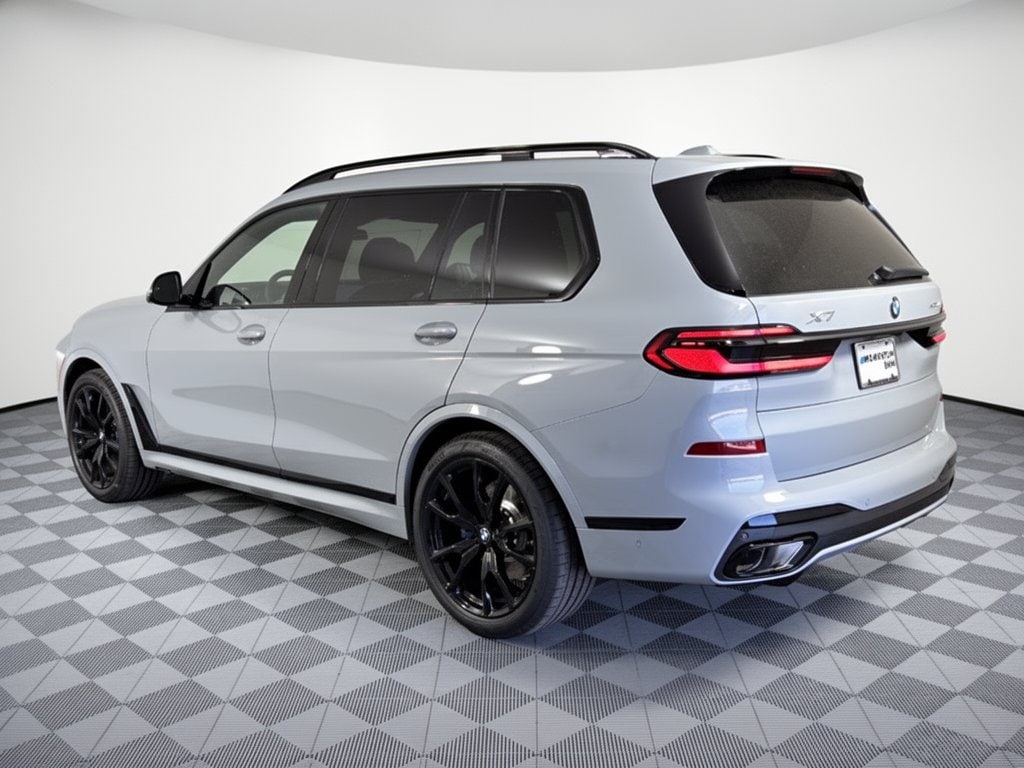 New 2027 BMW X7 xDrive40i SUV