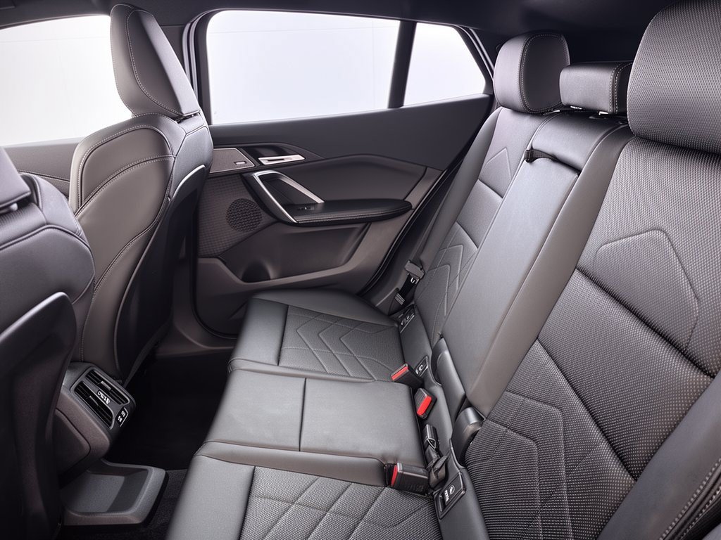 2026 BMW X2 28i - Photo 25