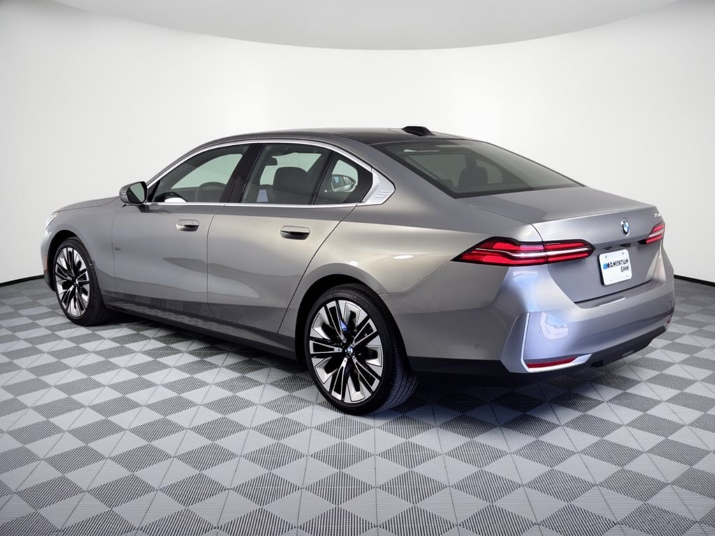 Used 2026 BMW 530i Sedan