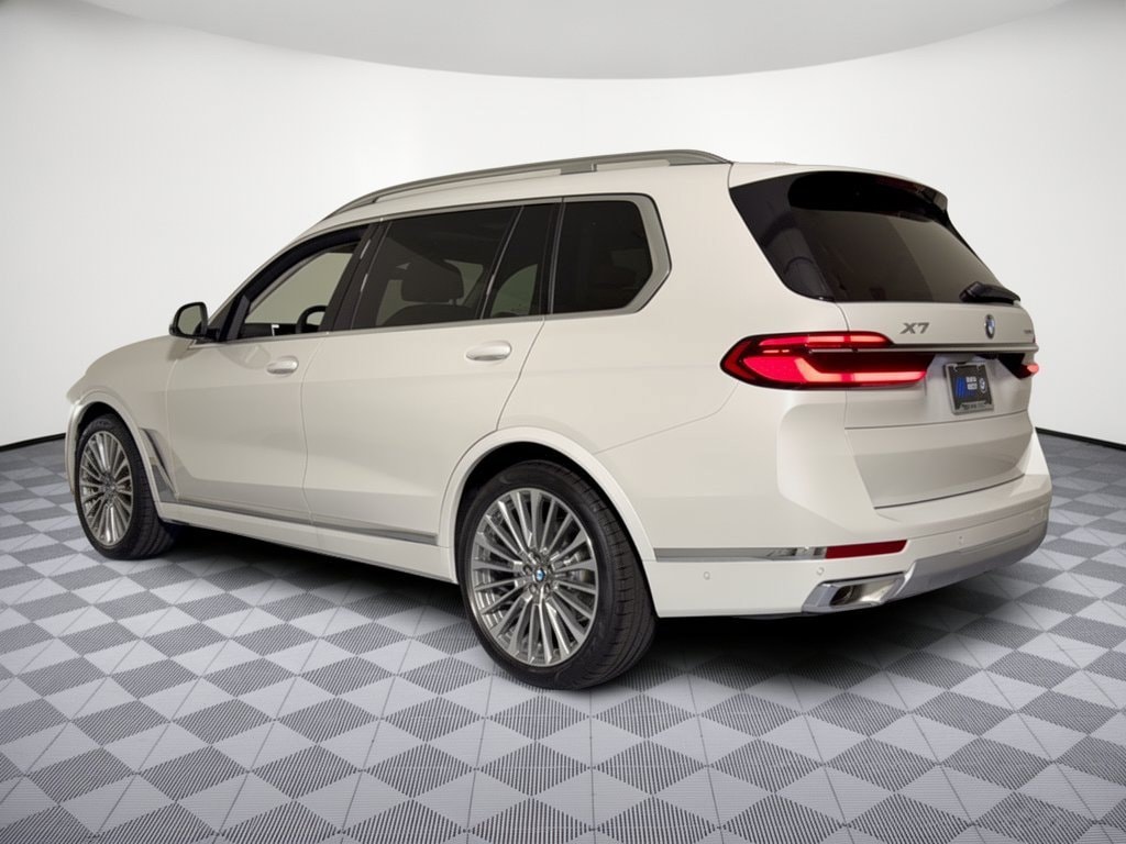 New 2027 BMW X7 xDrive40i SUV