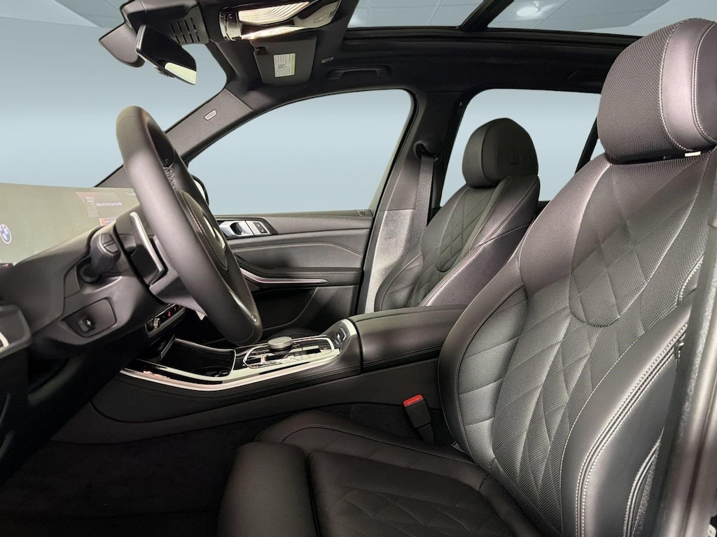 New 2026 BMW X5 sDrive40i SUV