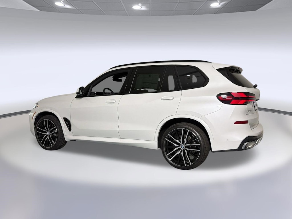 New 2026 BMW X5 sDrive40i SUV