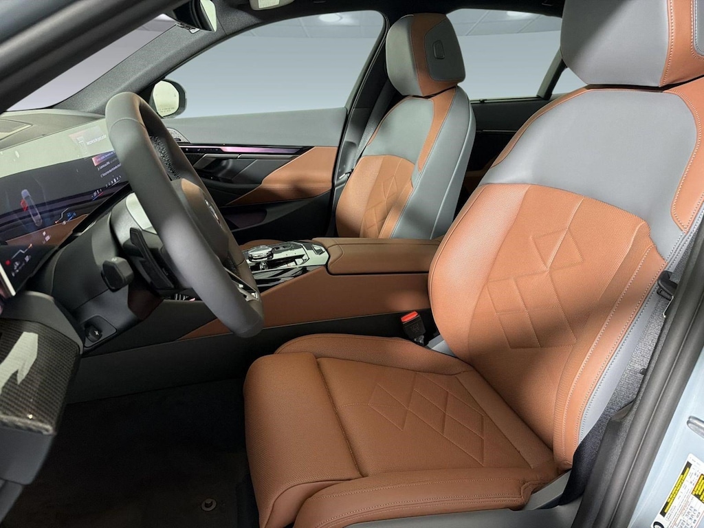 New 2027 BMW 550e xDrive Sedan