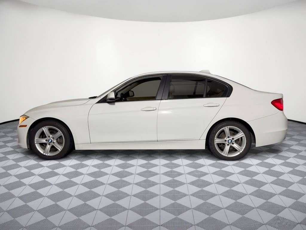 Used 2013 BMW 320i Sedan
