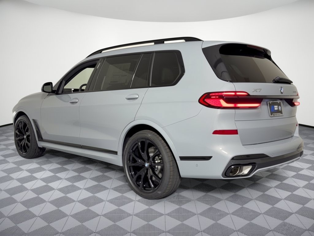 New 2027 BMW X7 xDrive40i SUV