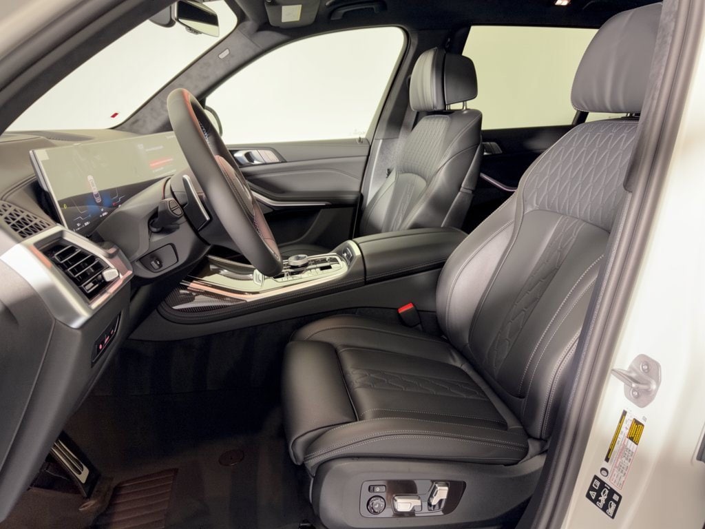 New 2027 BMW X7 M60i SUV