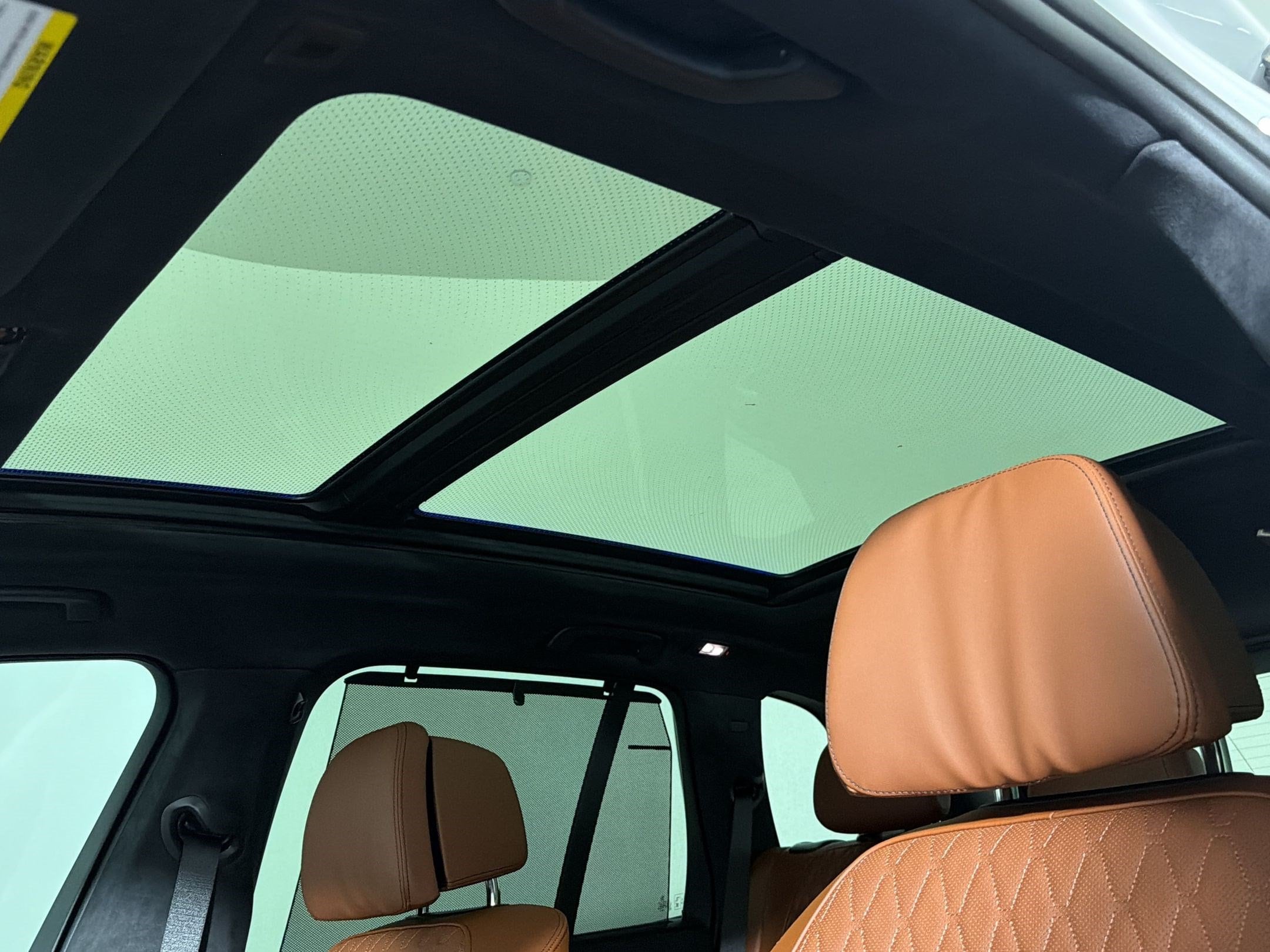 2026 BMW X5 M60i - Photo 21
