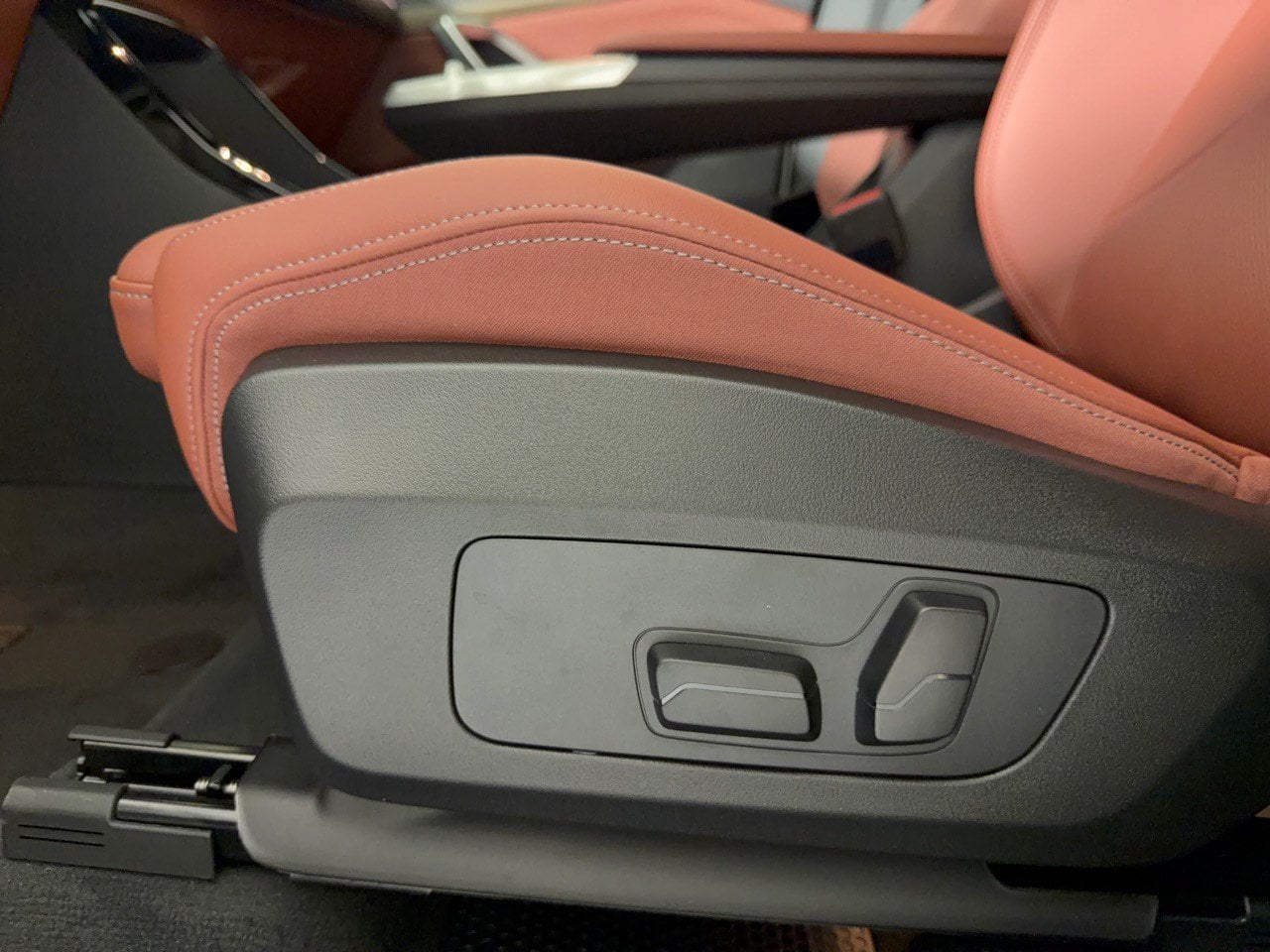 2026 BMW X1 XDrive28i - Photo 15