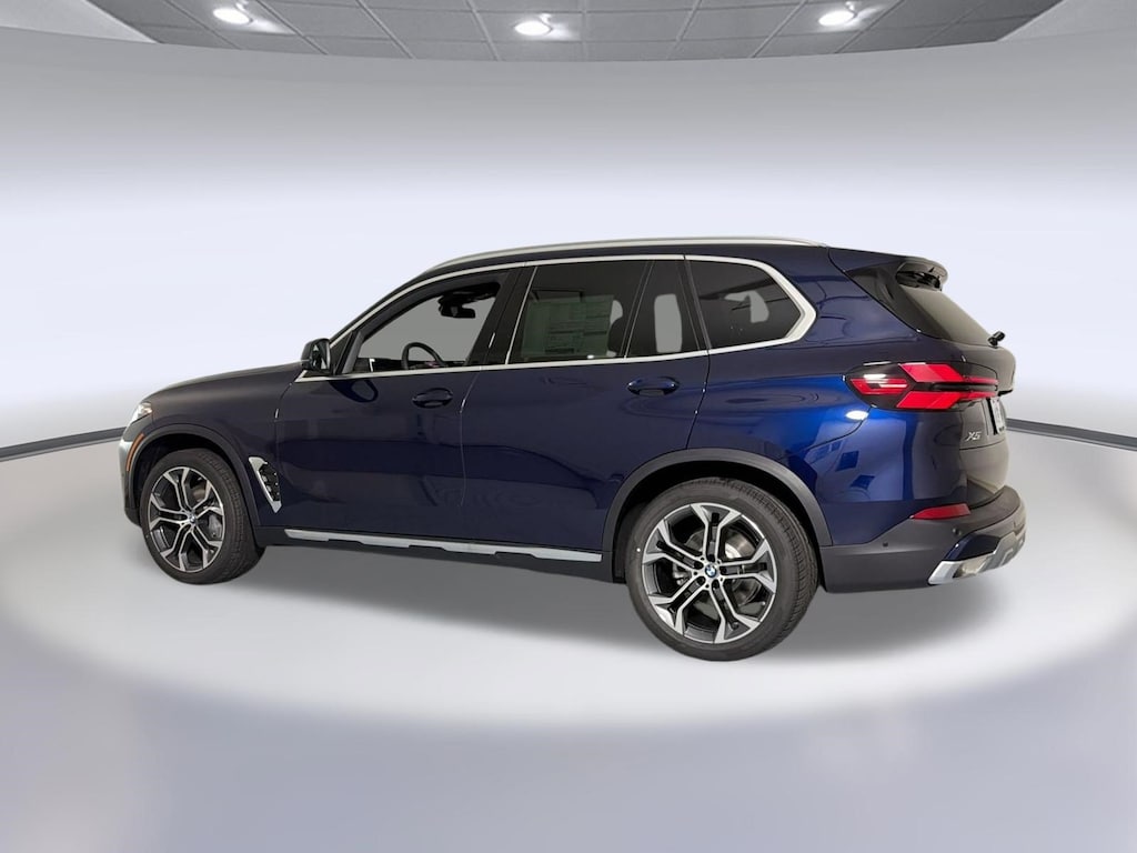 New 2026 BMW X5 sDrive40i SUV