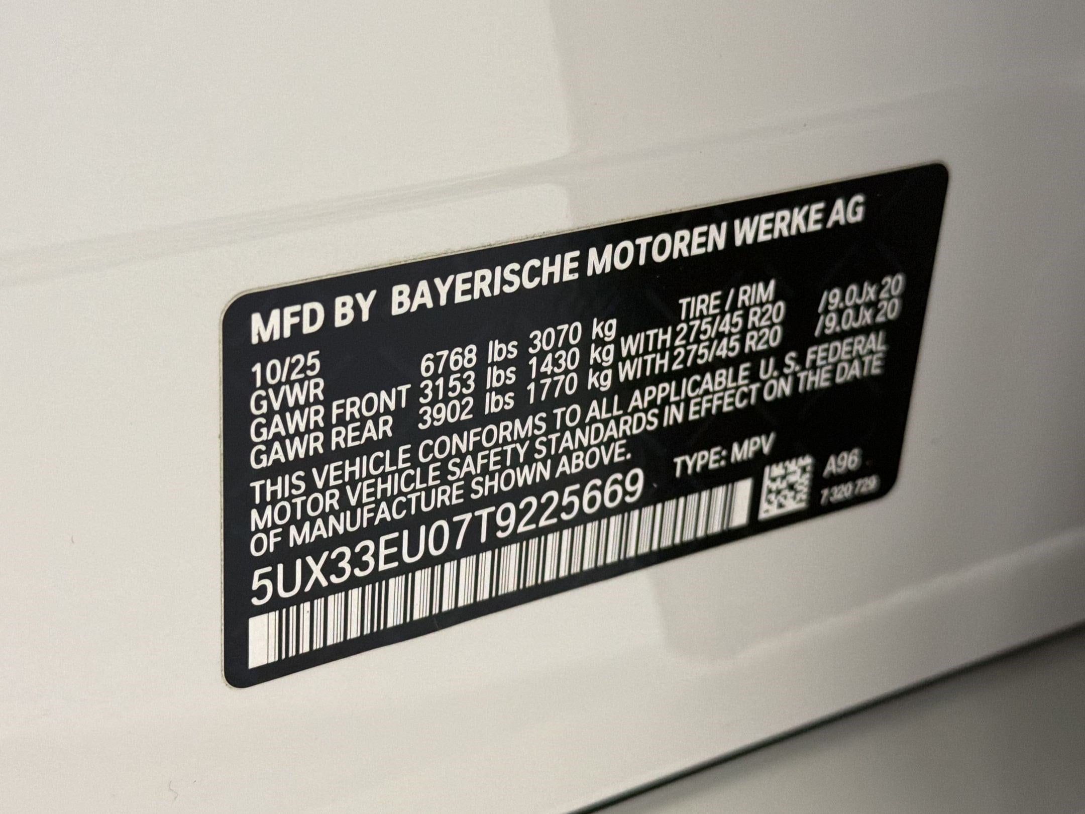 2026 BMW X5 M60i - Photo 23