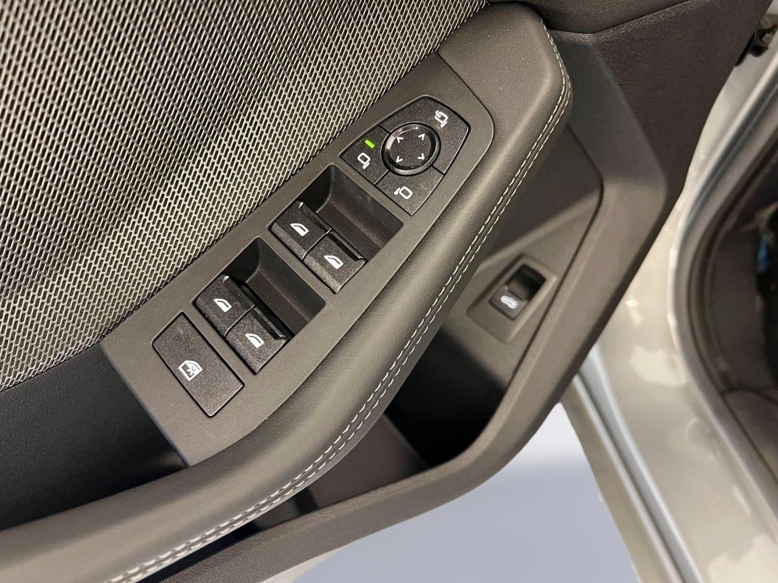 2026 BMW 2 Series M235 - Photo 22
