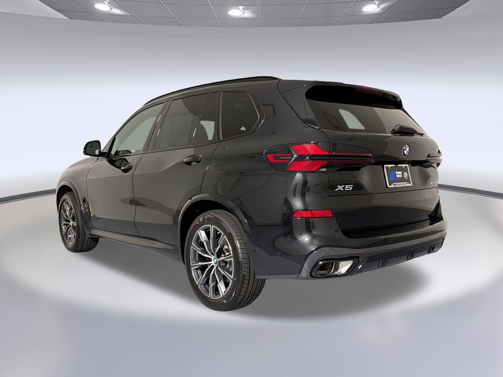 New 2026 BMW X5 sDrive40i SUV