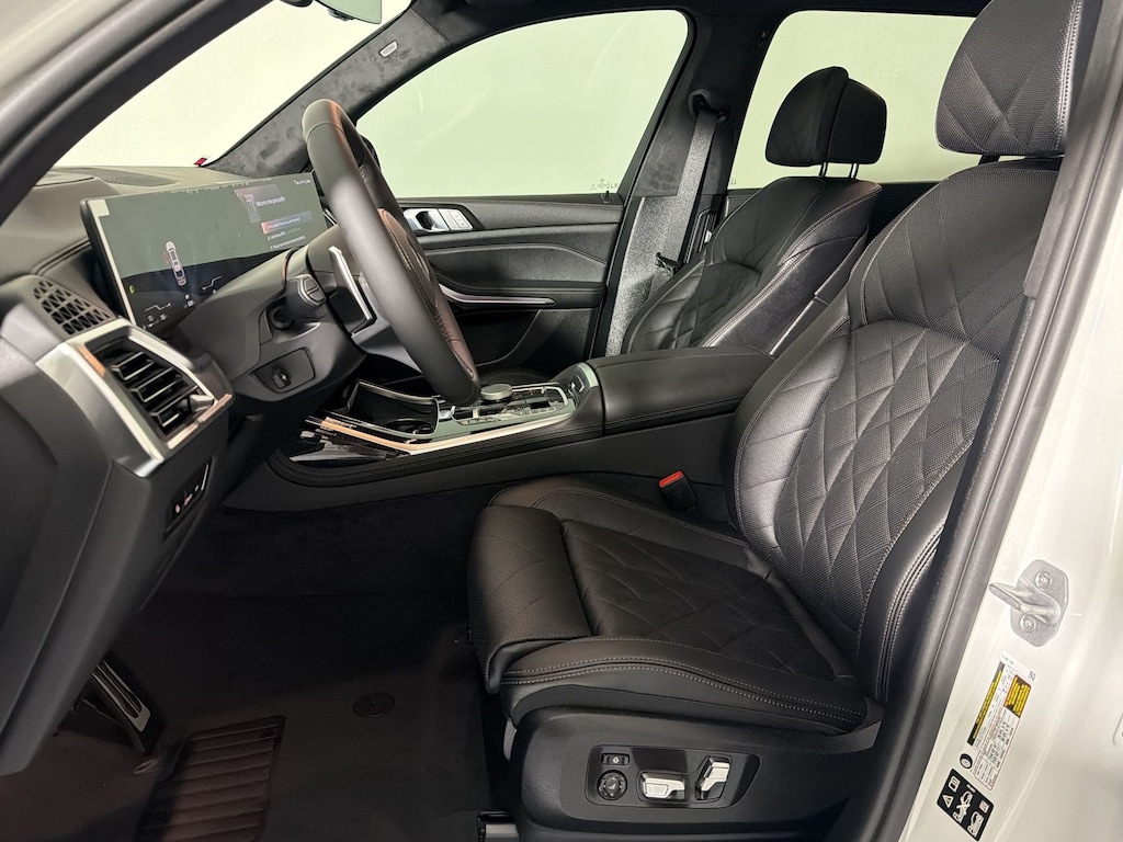 New 2027 BMW X7 xDrive40i SUV