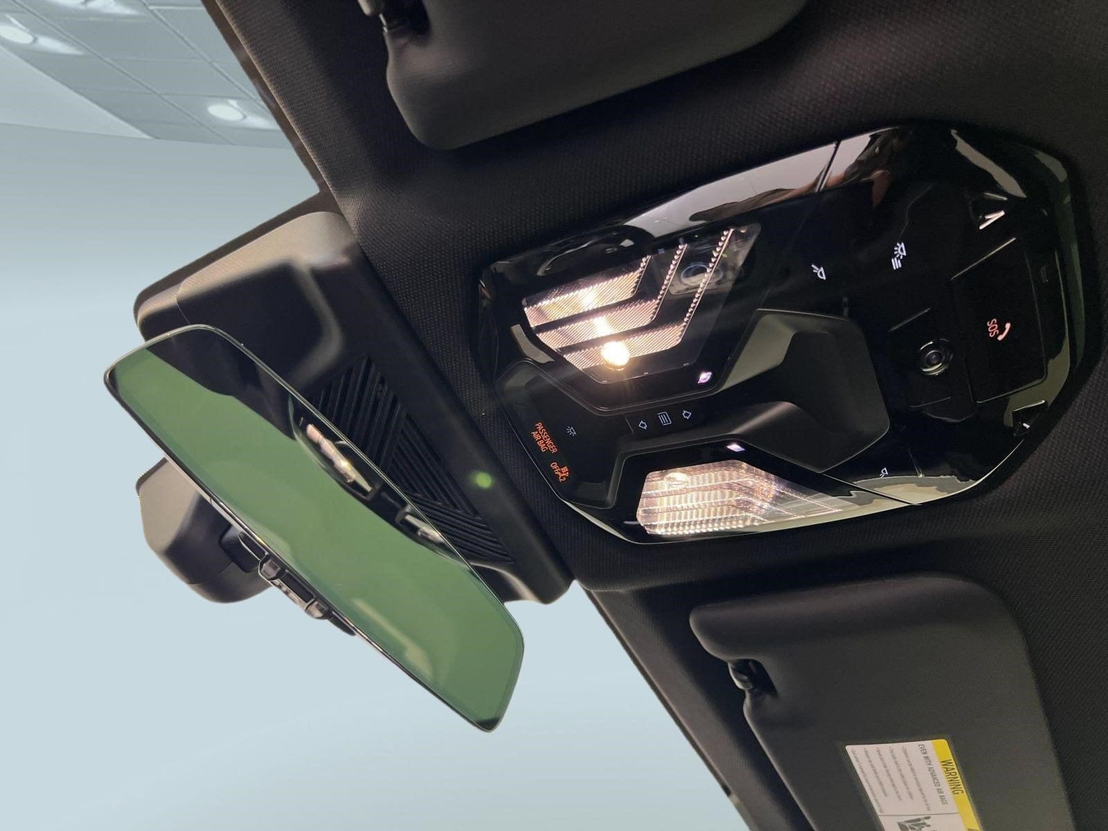 2026 BMW X3 30 - Photo 18