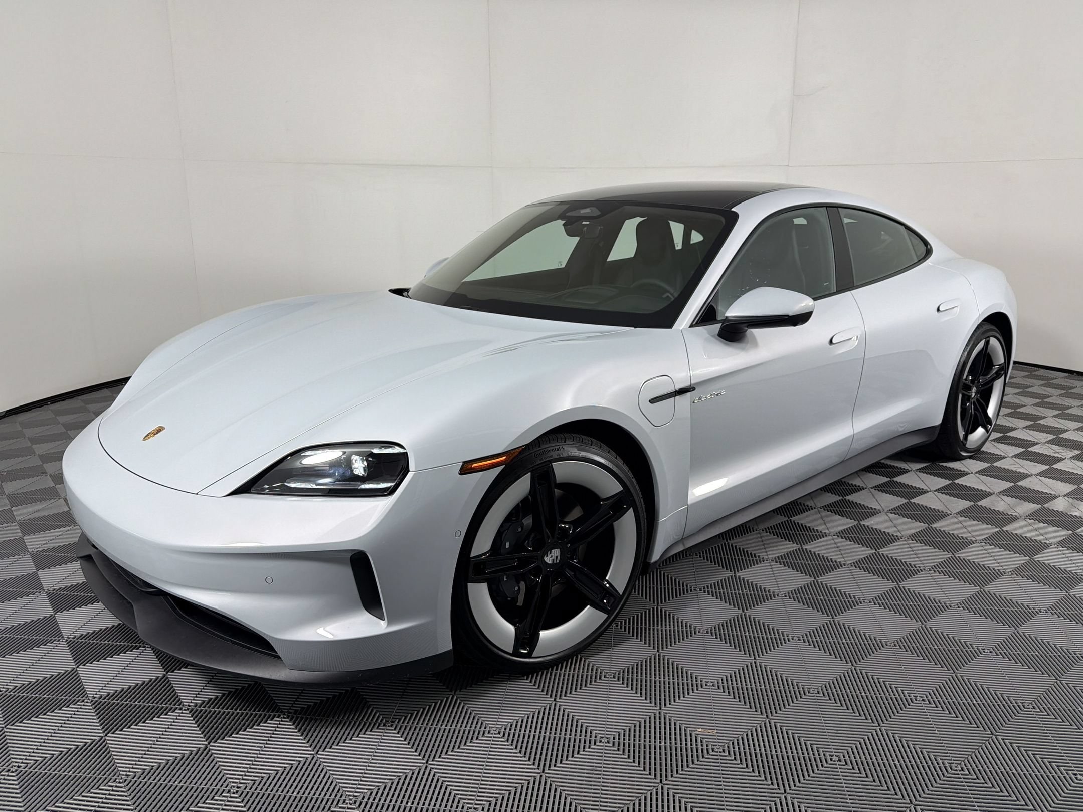 2026 Porsche Taycan 4 Sedan
