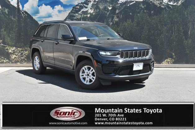 Used 2023 Jeep Grand Cherokee Laredo SUV