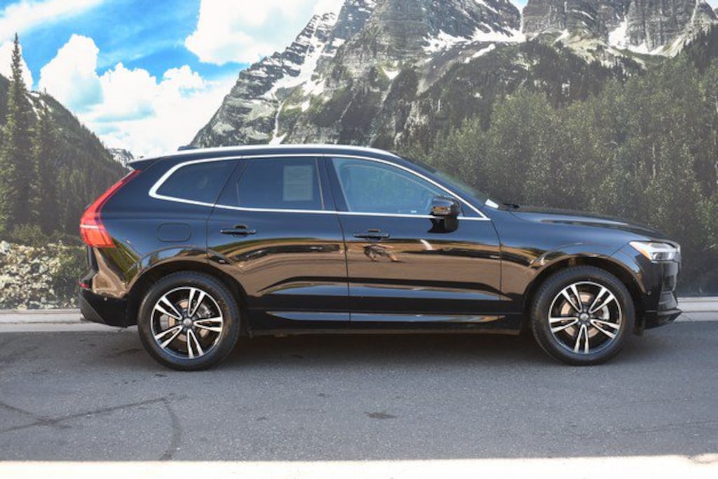 Used 2019 Volvo XC60 T5 Momentum SUV